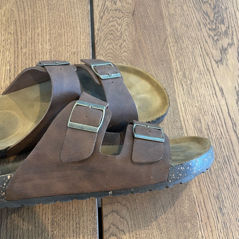 George Hip Strap Sandals - Picture 5 of 5